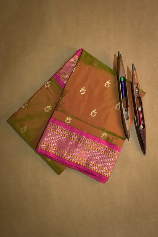9yard  Handwoven Pure Paithani With Peacock Meena Buttis And Pink Contrast