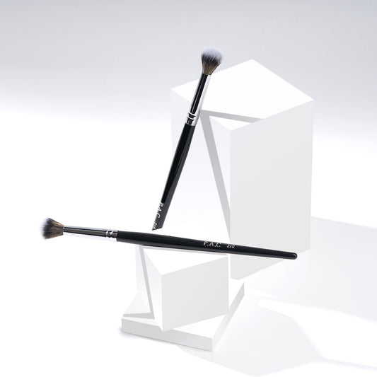 PAC Cosmetics Eyeshadow Blending Brush 210