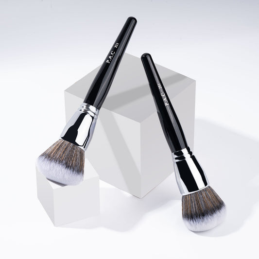 PAC Cosmetics Powder Brush 251