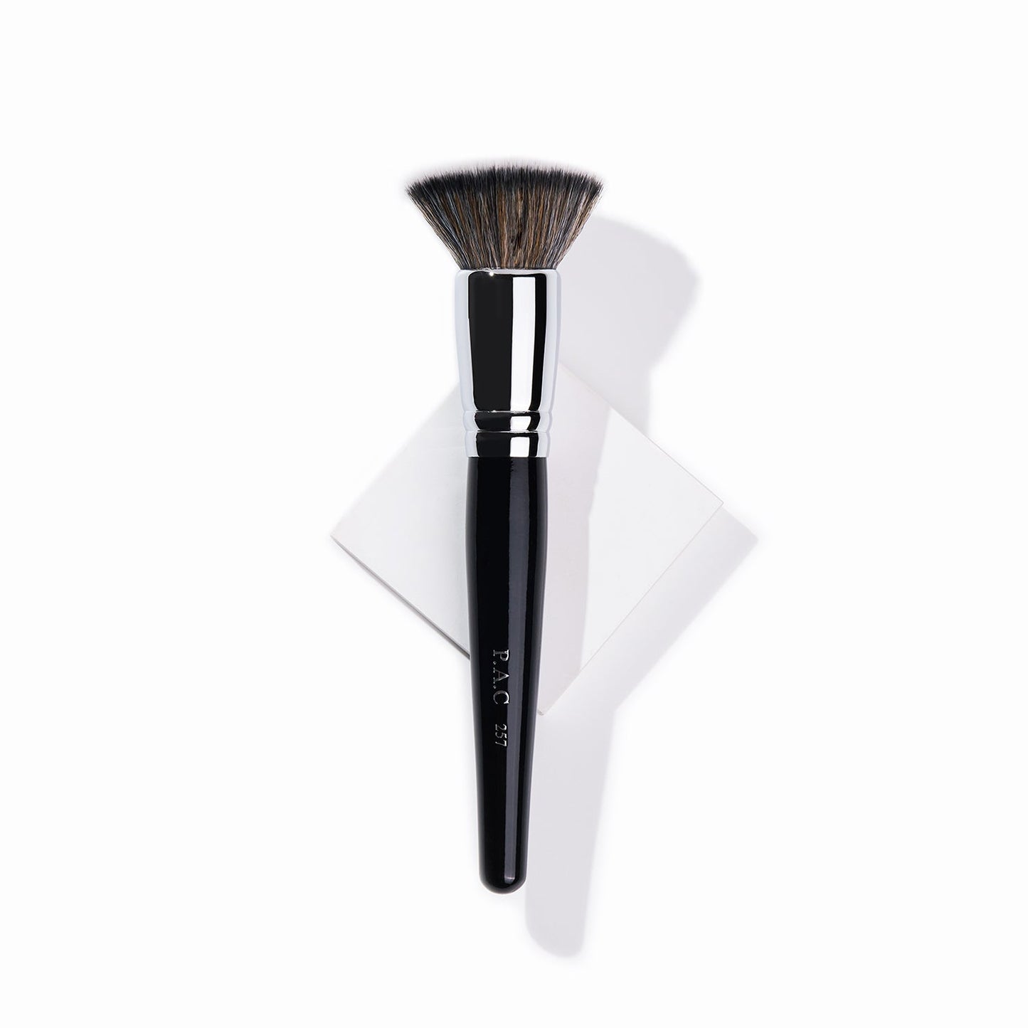 PAC Cosmetics Foundation Blending Brush 257