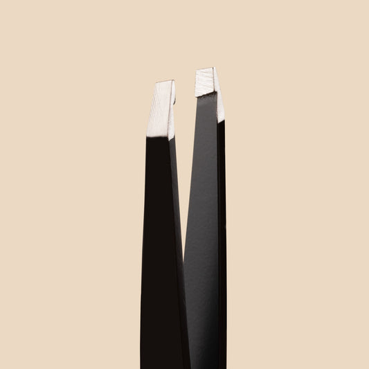 PAC Cosmetics Smart Tweezer